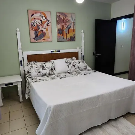 Well Located And Comfortable Villa Grand-Baie Exterior photo